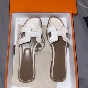 Hermes Sandal